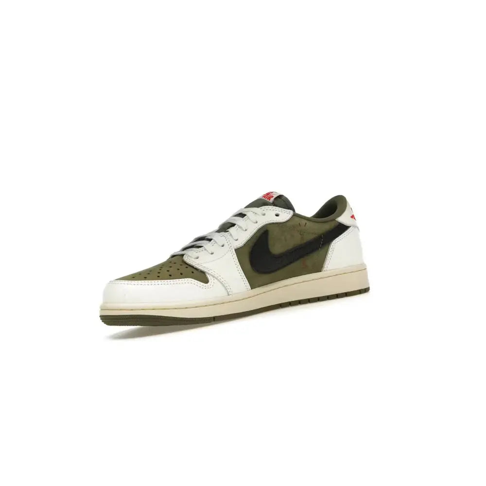 AJ1 Low x Travis Scott Rétro Olive NEUTRAL.co